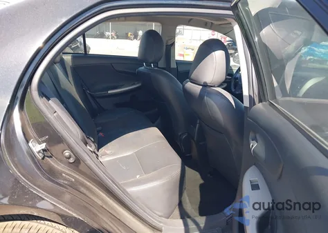 2010 Toyota Corolla S из США, поврежденный, VIN 2T1BU4EE3AC405799